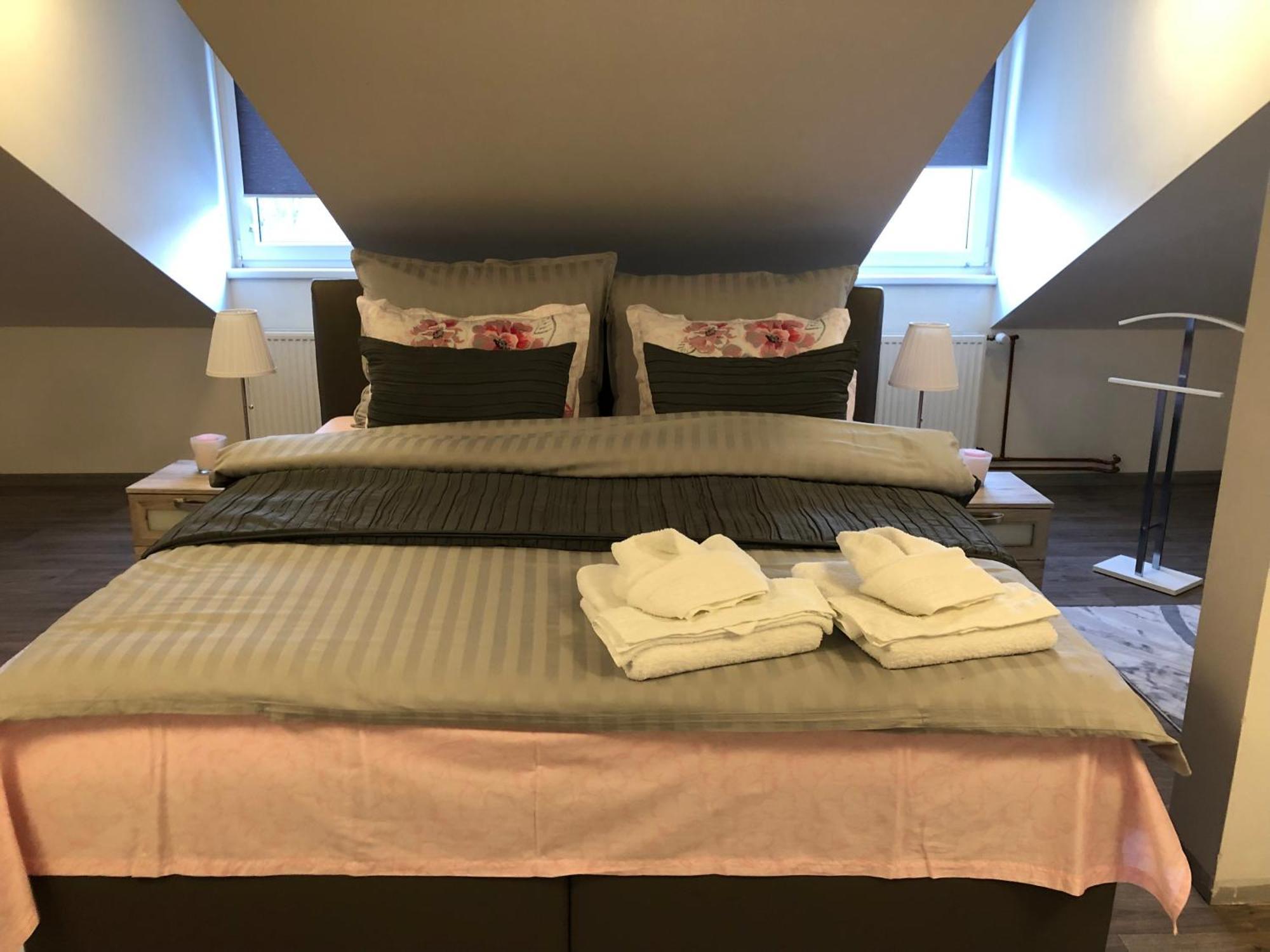 玛丽亚温泉Lili Apartman公寓 外观 照片